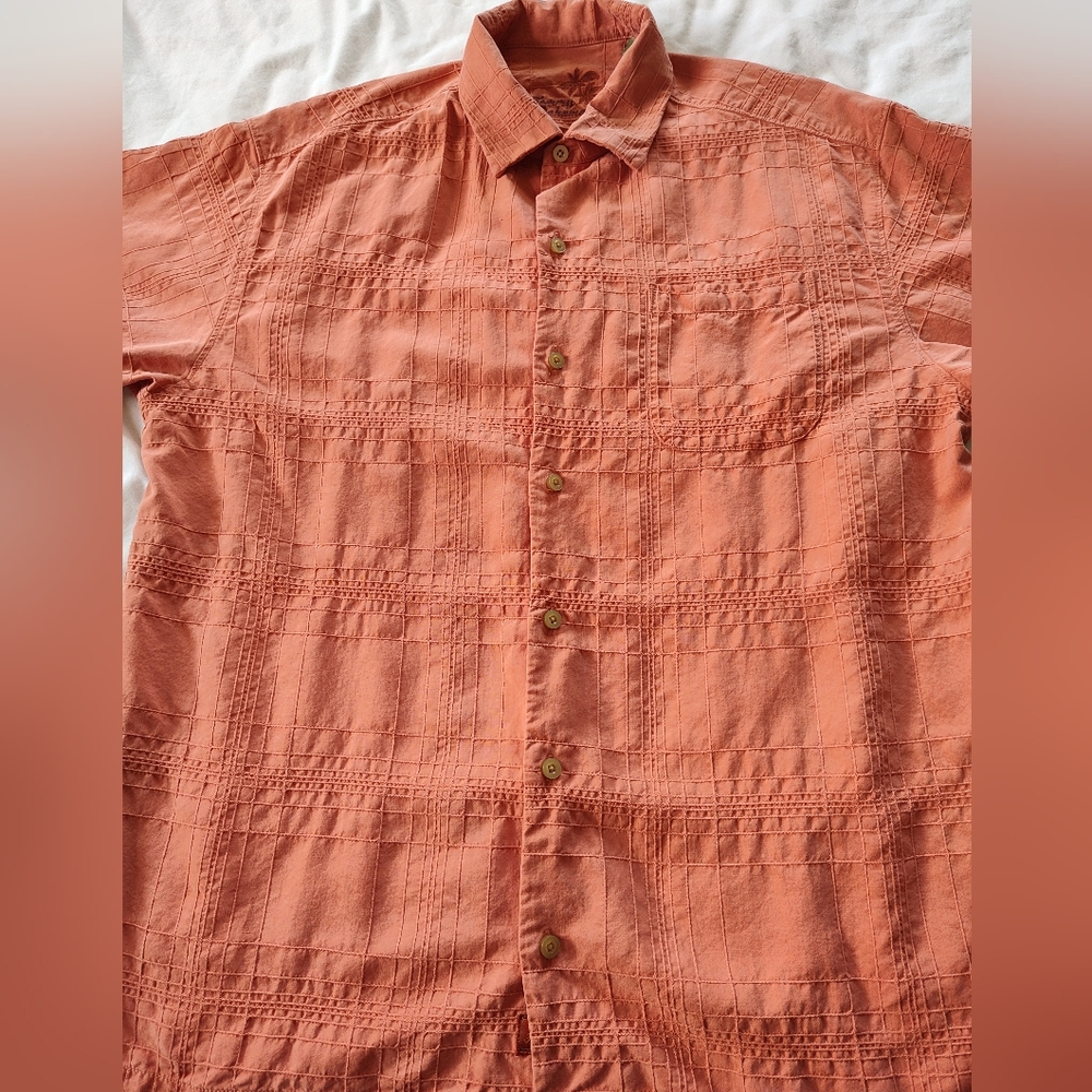 TOMMY BAHAMA Men's Button Up Shirt Size Large Short Sleeves
